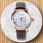 Relógio Cor Azul-Vidro Molhada Prado<br><div class="desc">Elevem seu estilo com nosso Monogrammed Blue Watercolor Wildflower Meadow Watch ,  mostrando um design moderno e elegante com flores azuis. Perfeito para entusiastas florais e de flores silvestres.</div>