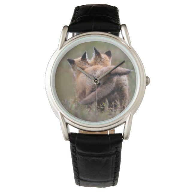 Relógio Cutest Baby Animals | Red Fox Kits Locking Tails (Frente)