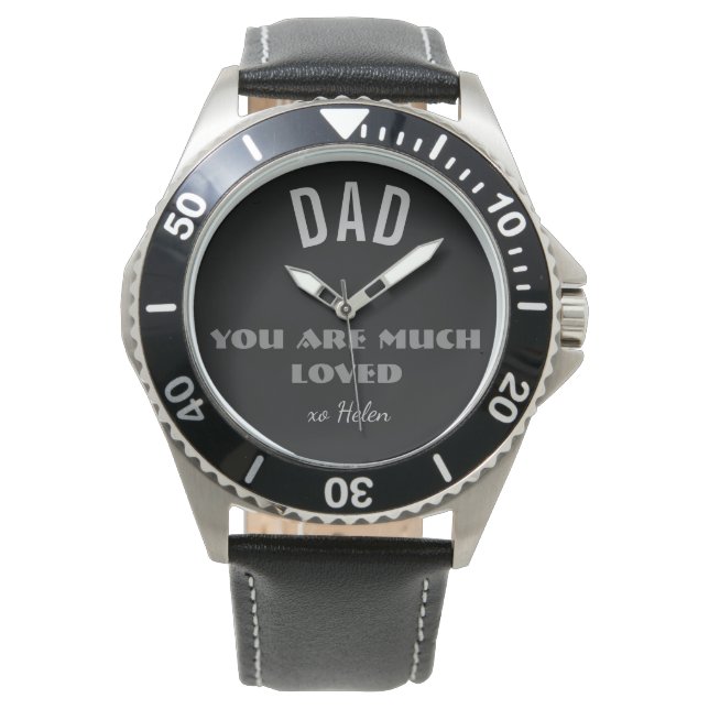 Relógio 'Dad You Are Much Loved' Bold Script Name Classic  (Frente)