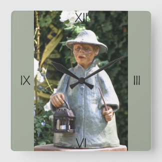 Relógio de Estátua Monk