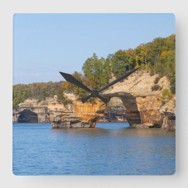 Relógio de Lakeshore Picado em Rochas (Frente)