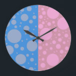 Relógio de Parede (Grande) Azul Cor-de-Rosa<br><div class="desc">Pontos engraçados design em azul e rosa. Legal humor de verão. Abstrato. Moderno e fresco.</div>