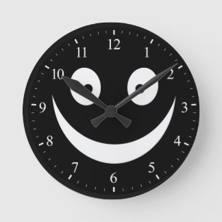 Relógio de Parede Horror do Vazio Sorrindo