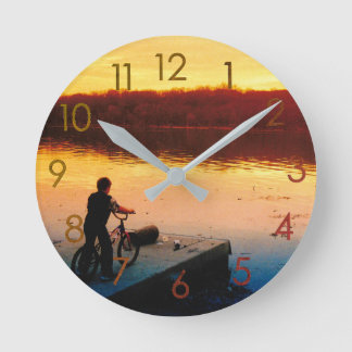 Relógio de Parede Rapaz de Bicicleta ao Pôr do Sol