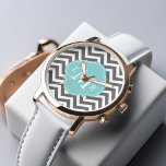 Relógio De Pulso Monograma da cinza e da Casa de Moeda<br><div class="desc">Design de relógio elegante e chic apresenta um padrão zigzags moderno,  um formato elegante de quatrefoil ou trevo e um monograma de três letras.</div>