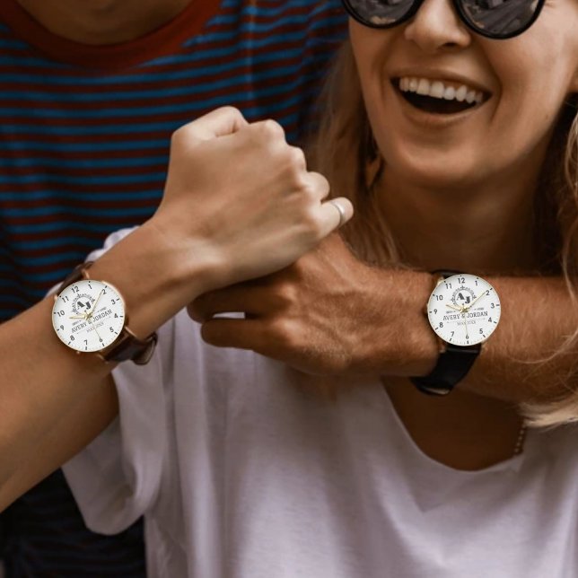 Relógio  Elegant Initials White and black Luxury Monogram (Criador carregado)