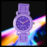 Relógio ESCOLHA SUAS CORES, Seu Nome, Crianças Pulso Roxo<br><div class="desc">Este relógio de pulso infantil divertido com uma pulseira roxa pode ser personalizado como você deseja. Você pode ESCOLHER SUA PRÓPRIA COR para substituir o fundo na face de relógio e fazer o texto dizer o que quiser. Ou manter o meu design roxo e branco. Todos os Direitos Reservados ©...</div>