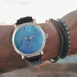 Relógio Eu sou azul - Penas de macau<br><div class="desc">Foto detalhada de penas de arara azul - maravilhosa cor azul! design de pena natural de excelente. Para todos os amantes do papagaio! Penas de papagaio azul para aqueles que gostam disso extraordinário! Um apanhador de olhos! Projetado com amor por Marions Trabalho de arte. Você pode personalizar o design ou...</div>