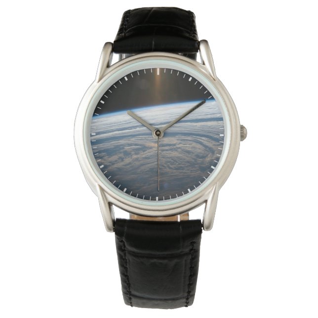 Relógio Formações Nuvens No Oceano Índico Sul. (Frente)