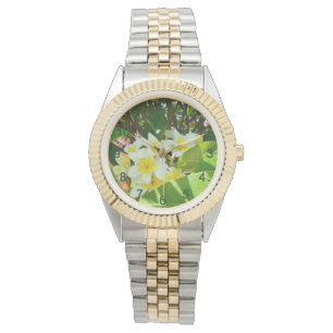 Relógio Frangipanis Amarelos Crescendo Em Uma Árvore,