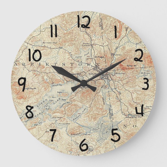 Relógio Grande Aldeia e área do lago Saranac em Adirondacks (Frente)