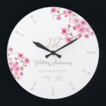 Relógio Grande Aniversário do Casamento de Aquarela de Cherry Blo<br><div class="desc">Um relógio moderno, elegante e personalizado de aniversários de casamento que inclui flores de cereja rosa-d'água, tipografia moderna e as palavras "Aniversário de Casamento" em caligrafia elegante. Um belo presente de casamento personalizado ou aniversário de casamento para um jovem - e jovem de coração - casal comemorando suas 1ruas, 3º,...</div>