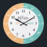 Relógio Grande Aprenda A Contar A Hora| Personalizado| Nome Grand<br><div class="desc">Professores e pais vão adorar este relógio com números / números fáceis de ler! As horas e minutos e claramente marcados, com as horas em preto, e os minutos em branco e passado. Este relógio é fornecido em 3 estilos, meio redondo (8"), grande redondo (10, 75") e grande quadrado (10,...</div>
