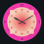 Relógio Grande Art Deco Geométrico, Fuchsia Pink e Coral<br><div class="desc">Relógio em padrões geométricos sobrepostos,  consistindo em faixas de gradiente,  que vão de creme a cor-de-coral profundo,  num fundo cor-de-rosa fuchsia,  com sotaque em forma de diamante em 3 d,  às horas.</div>