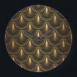 Relógio Grande Art Deco, ouro negro, padrão sem costura.<br><div class="desc">Art Deco Pattern. Fundo preto e ouro sem costura. Escala ou conchas entrelaçadas. Design geométrica minimalista. Linhas de safra. Motivos dos anos 1920-30. Ilustração vintage de luxo Immerse na Arte Deco com linhas geométricas de preto e ouro. Um toque vintage luxuoso. Entre na elegância da era Art Deco com este...</div>