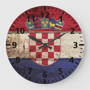 Relógio Grande Bandeira de Croatia na grão de madeira velha