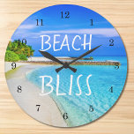 Relógio Grande Bliss de praia tropical<br><div class="desc">Para aqueles que sonham com praias! Lembre-se do seu sonho! Este relógio é decorado com uma bela cena de praia e as palavras Praia Feliz. Personalize-o com suas próprias palavras e fotografias,  se desejar.</div>