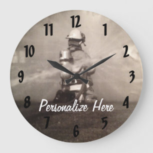 Relógio Grande Bombeiro A Trabalhar Nas Linhas