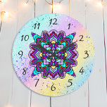 Relógio Grande Bonito Colorida Roxo Mandala Mística<br><div class="desc">Bonito relógio de mandala preto,  azul,  roxo,  vermelho,  amarelo e turquesa. Desenho a mão.</div>
