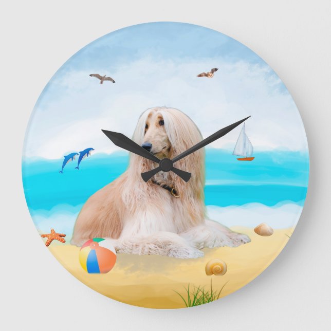 Relógio Grande Cachorro Afghan Hound na Praia (Frente)