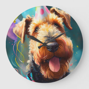 Relógio Grande Cachorro Airedale com chapéu de aniversário e balõ
