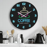 Relógio Grande Café de Café com Sinal Neon Retroativo<br><div class="desc">Nome Personalizado Retro Preto Retroativo Negro Brilhante Sinal Néon Coffee Wall Clock por Bonito Imprimível. Relógio perfeito para a cozinha,  ou "Man Cave" e faz um presente de excelente para os amantes de café!</div>