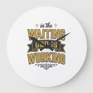 Relógio Grande Camisa God Is Working Vintage Faith Typography_1