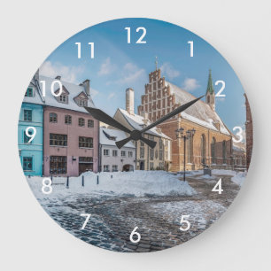 Relógio Grande Centro de cidade de inverno de neve em Riga, Letón