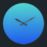 Relógio Grande Chambre Azul Turquesa<br><div class="desc">Fundo simples,  azul claro e azul turquesa ombre ou gradiente. Você pode adicionar uma mensagem personalizada.</div>