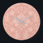 Relógio Grande Chic Floral Romântico Damask-Peach<br><div class="desc">design floral,  inspirado no legante vintage,  apresentando flores de pêssego,  monocromáticas,  de cor verde-claro-escuro,  rolhas de folhas e baloiços de delicadas fitas de lacy. Este padrão é simples e pode ser escalado para cima ou para baixo.</div>