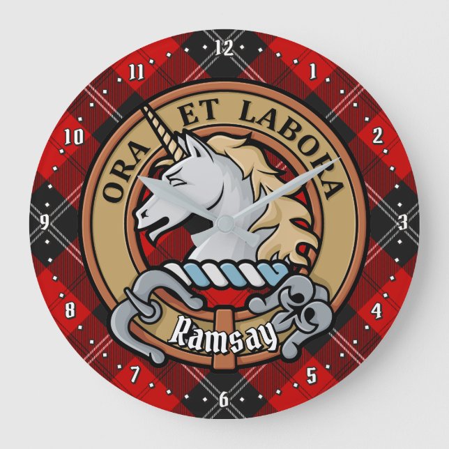 Relógio Grande Clan Ramsay Crest sobre o Red Tartan (Frente)