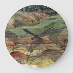 Relógio Grande Colinas pintadas, Camas Fósseis do Dia do John, M