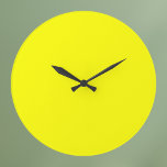Relógio Grande Cor Sólida Neon Amarelo<br><div class="desc">Cor Sólido Amarelo Neon. Um tom ousado e eletrificante de amarelo brilhante que imediatamente chama atenção. Esta matiz vívida evoca o calor radiante da luz do sol e a energia alegre de um girassol no florescimento do cheio. Este amarelo impressionante adiciona um talento fresco e dinâmico.</div>