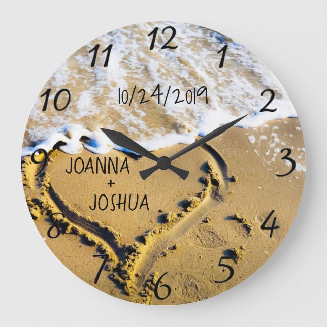 Relógio Grande Coração na Vista do Oceano Tropical da Praia Perso (Frente)