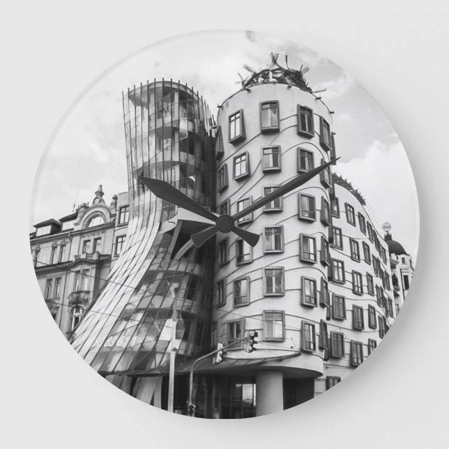Relógio Grande Edifício Dançante em Praga (Frente)