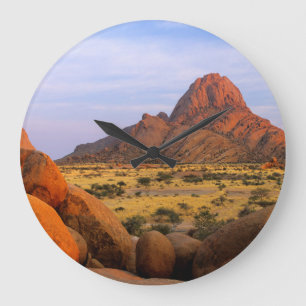 Relógio Grande Engraçado E Pleno, Spitzkoppe, Erongo