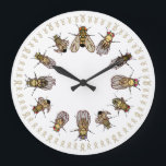 Relógio Grande Está na hora de arrumar Drosophila!<br><div class="desc">O relógio de parede apresenta vários marcadores genéticos drosófilos,  com ovos marcando segundos e minutos.</div>