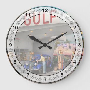 Relógio Grande Estação de Gás - A viagem rodoviária americana de 