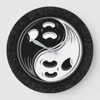 Relógio Grande Fantasma Yin Yang Black and White
