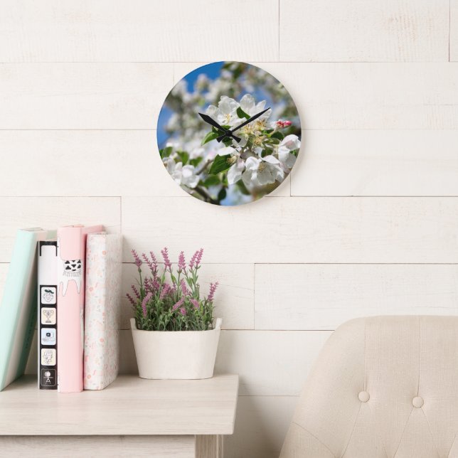 Relógio Grande Flor de cerejeira. (Sala de leitura)