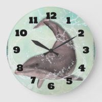 Golfinho Espalhando em torno de Aqua Green Water