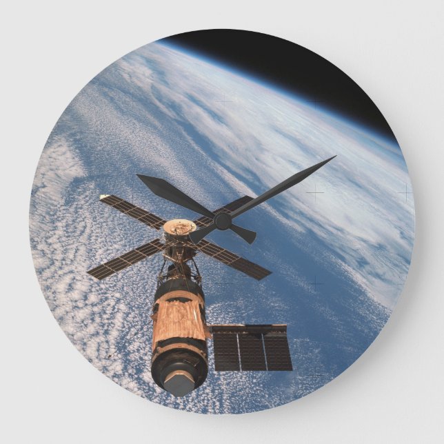 RELÓGIO GRANDE LABORATÓRIO DE ESPAÇO (Frente)