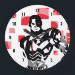 Relógio Grande Liga da Justiça| Cyborg Digital Noir Pop Art<br><div class="desc">Veja este estilo noir de arte em quadrinhos do Cyborg da Liga da Justiça,  de pé com seu canhão cibernético no pronto. Esse gráfico preto e branco é compensado por seus aprimoramentos cibernéticos vermelhos e quadrados digitais vermelhos ao fundo.</div>