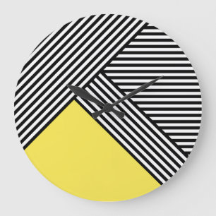 Relógio Grande Listras pretas e brancas com triângulo amarelo