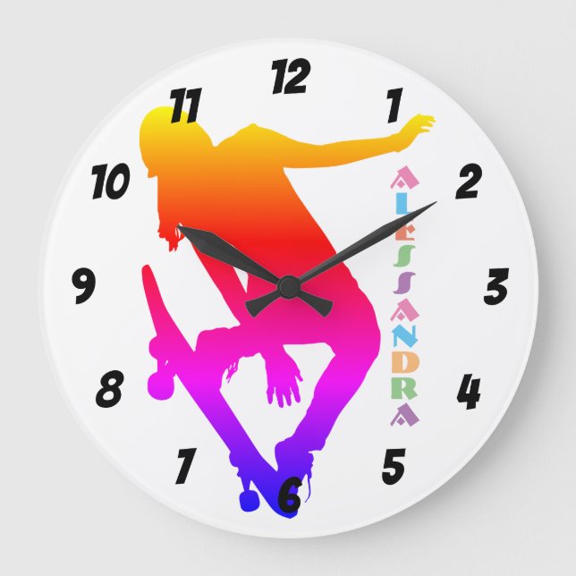 Relógio Grande Moça Skateboarder Nome personalizado (Frente)