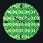 Relógio Grande Padrão de wallpaper Art Deco - verde e branco<br><div class="desc">Um wallpaper da Art Deco / padrão ladeado - tons verdes brilhantes e limão com branco sobre um fundo verde esmeraldo sólido</div>