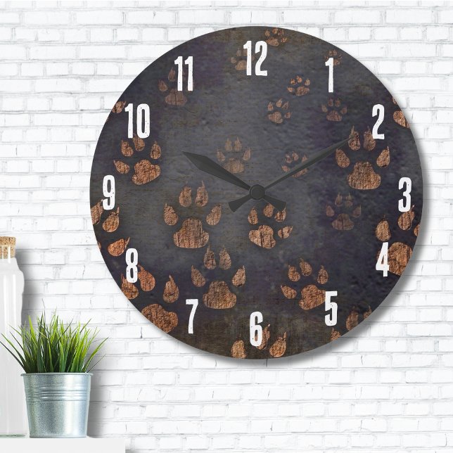 Relógio Grande Padrões de impressão de pata russa escura para ani (Cute Animal Dark Rustic Paw Print Pattern Large Clock)