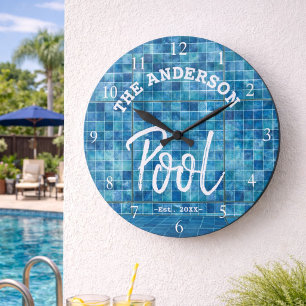 Relógio Grande Piscina Azul legal Nadação Azulejo Nome da Famí