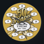 Relógio Grande Pop do livro cômico Art 50º Ouro Aniversário<br><div class="desc">Personalize com seus nomes e detalhes do 50º aniversário. Um design legal,  moderno e divertido que coloca,  ainda mais,  wham,  zap,  pow numa celebração especial de ouro.</div>