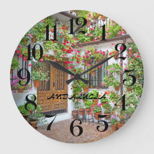 Relógio Grande reloj de pared patio de Córdoba en España